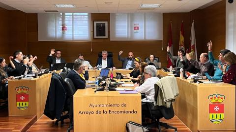 Pleno del Ayuntamiento de Arroyo de la Encomienda.
