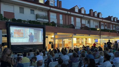 Cine al aire libre