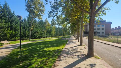 El Ayuntamiento transformará varias calles de La Vega para mejorar el espacio peatonal y reorganizar el aparcamiento