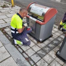 Arroyo moderniza sus contenedores con cerraduras digitales y control de llenado para reducir los costes del servicio