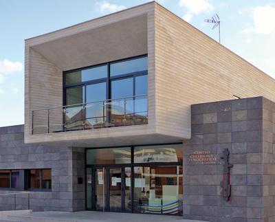 Arroyo impulsa un nuevo centro sociocultural para jóvenes y mayores